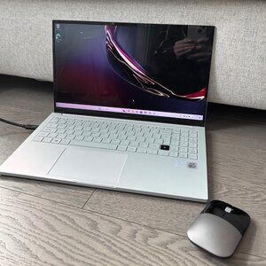 Samsung Galaxy Book Ion 15.6” (512GB, i7) - Aura Silver (O $1,299)
